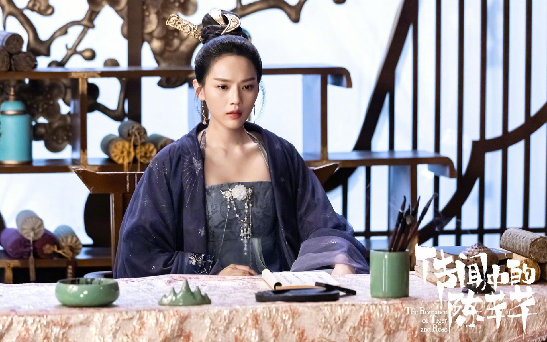 九游jiuyou-国际足球赛事中球员们努力奋斗，为胜利而战，国际足联对足球运动员规划规则